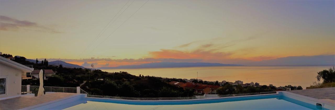 Villa Infinity ∞ Santa Teresa Di Riva Luaran gambar